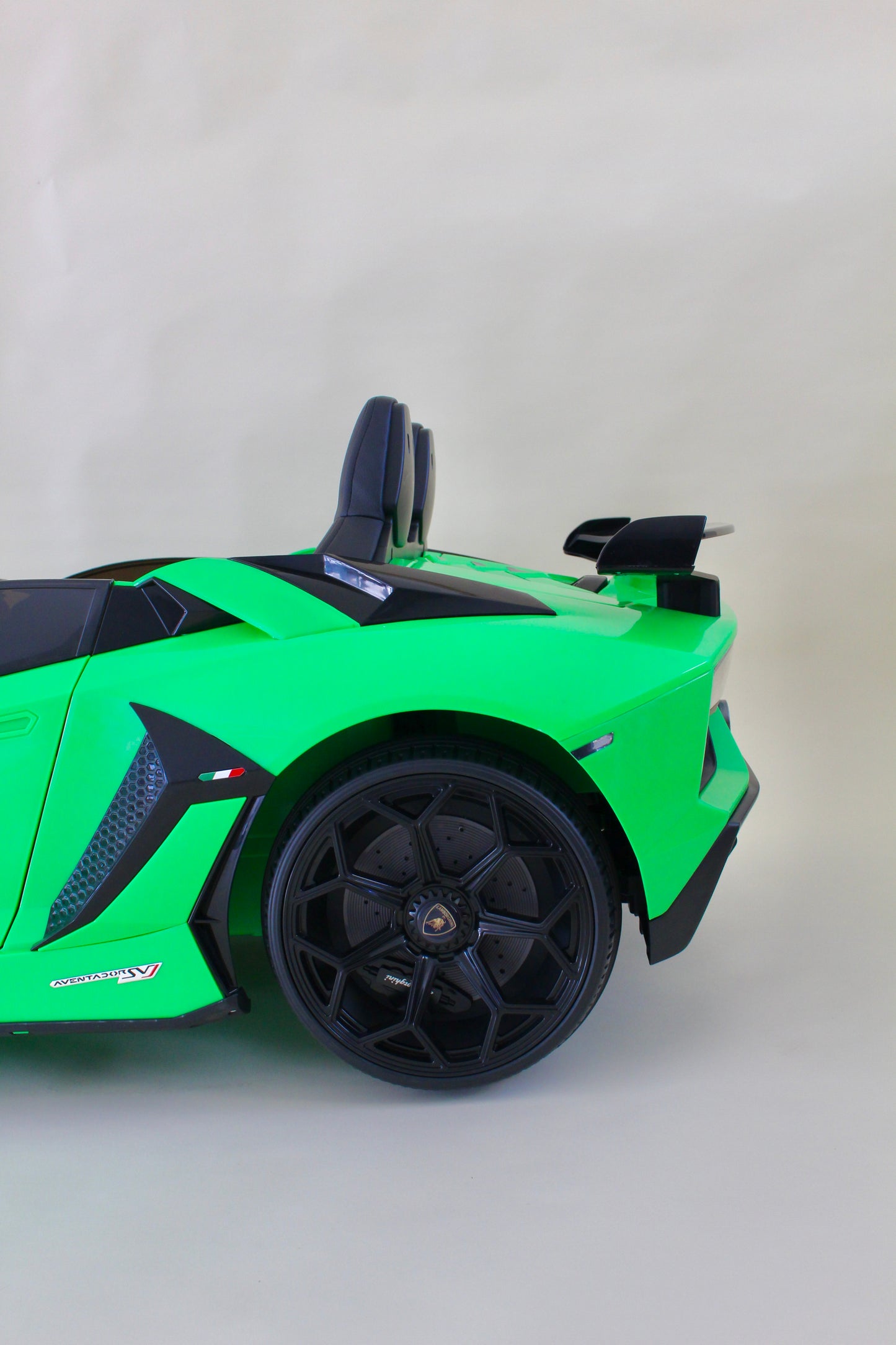 Lamborghini Ride On HD Battery with Remote Control 24 Volt Electric Green(PICK UP/DROP OFF ONLY)